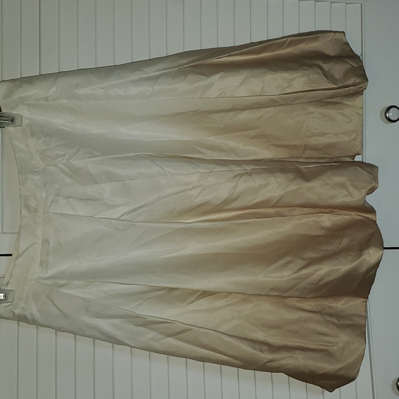 Kristin Davis Crochet Edge Skirt Size 8